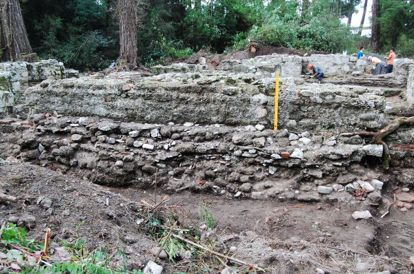 Археологические раскопки в Пицунде (Абхазия)